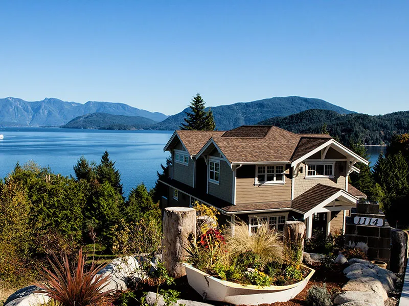 Hermosa casa en la montaña